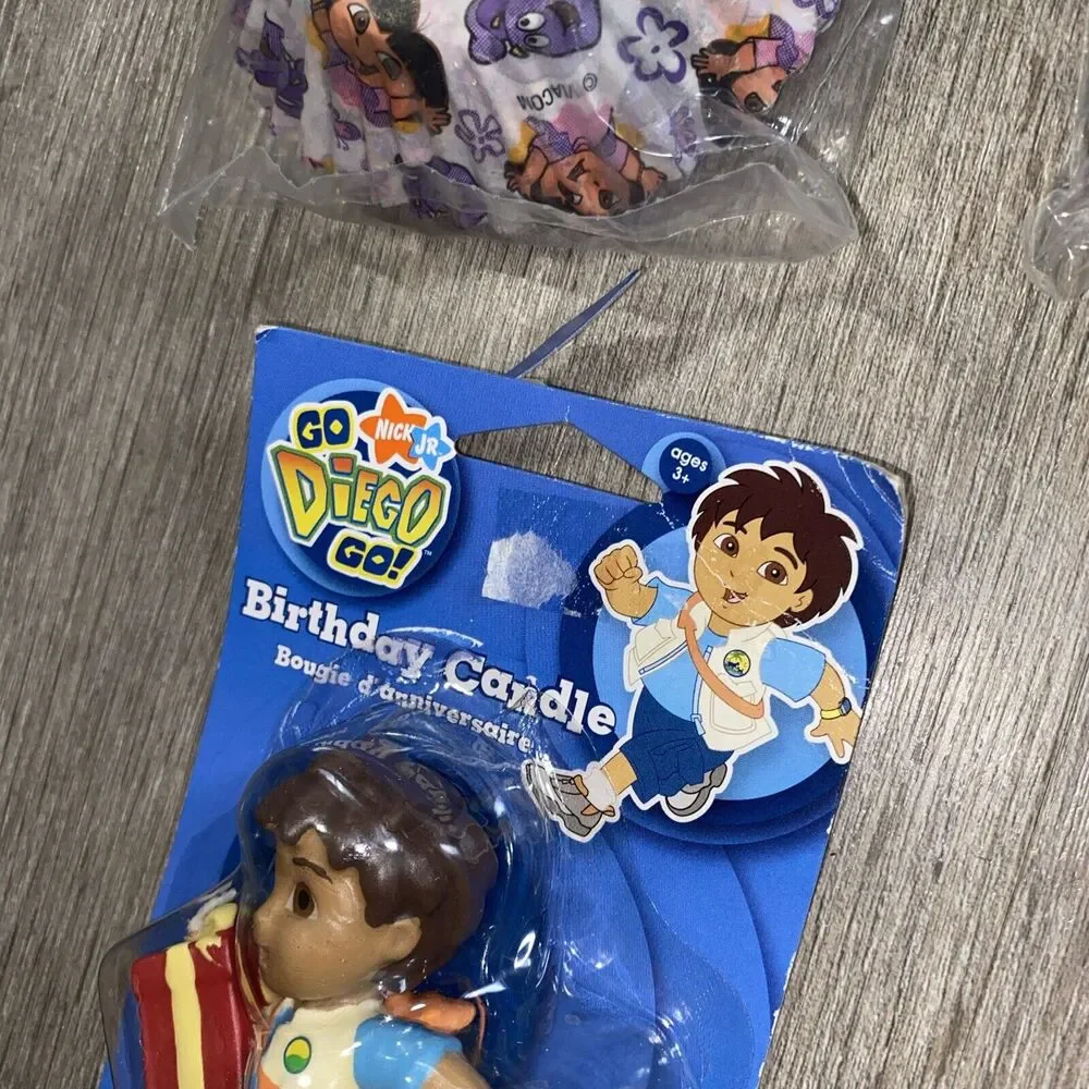 DORA THE EXPLORER Birthday Party Supplies Treat Bags Baking Cups Candle Lot
